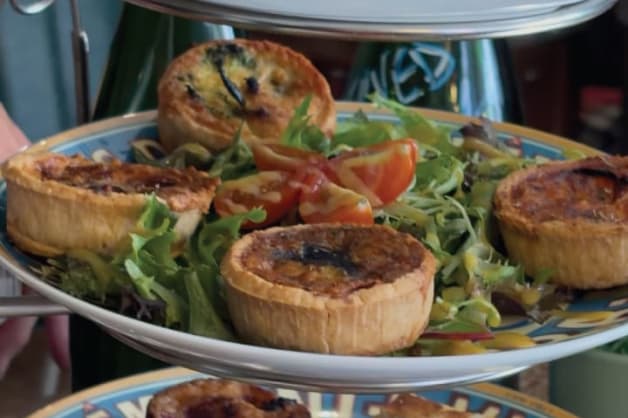 Goats cheese and asparagus mini quiches with salad