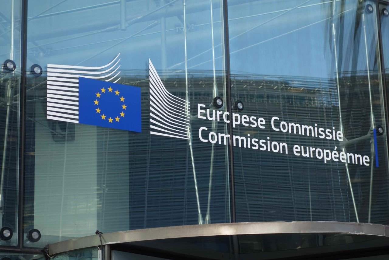 European Commission LR.jpg