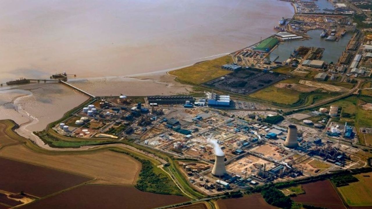 salt end hull -150932115.jpg