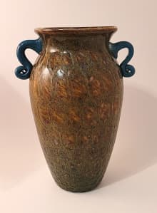 glass vase with honeycomb design