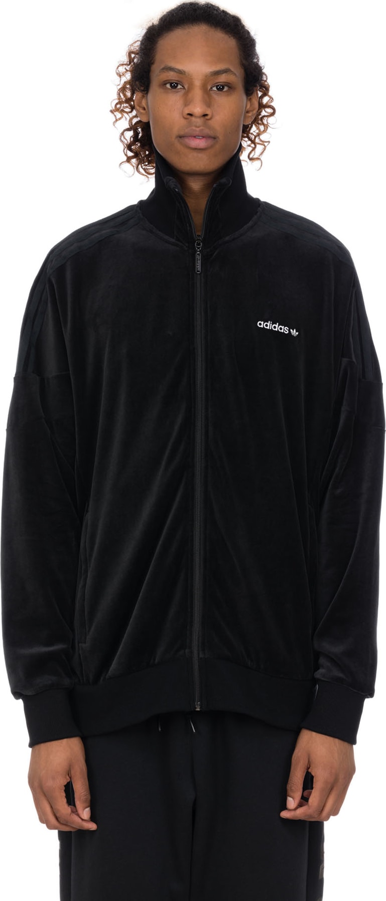 Black velvet: the ADIDAS ORIGINALS CHALLENGER VELOUR Black velvet: the ADIDAS ORIGINALS CHALLENGER VELOUR