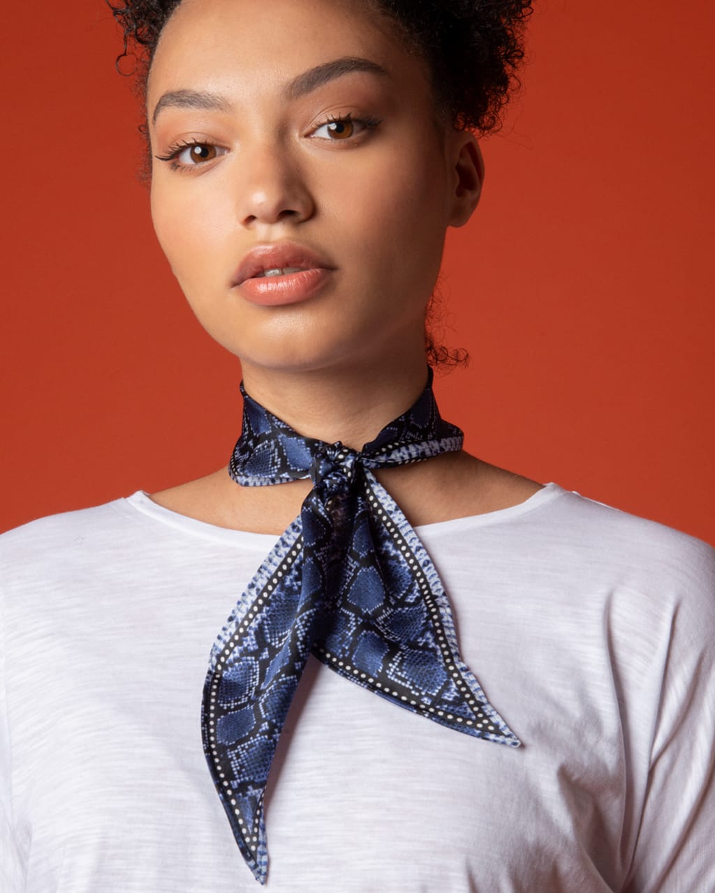 neck scarf