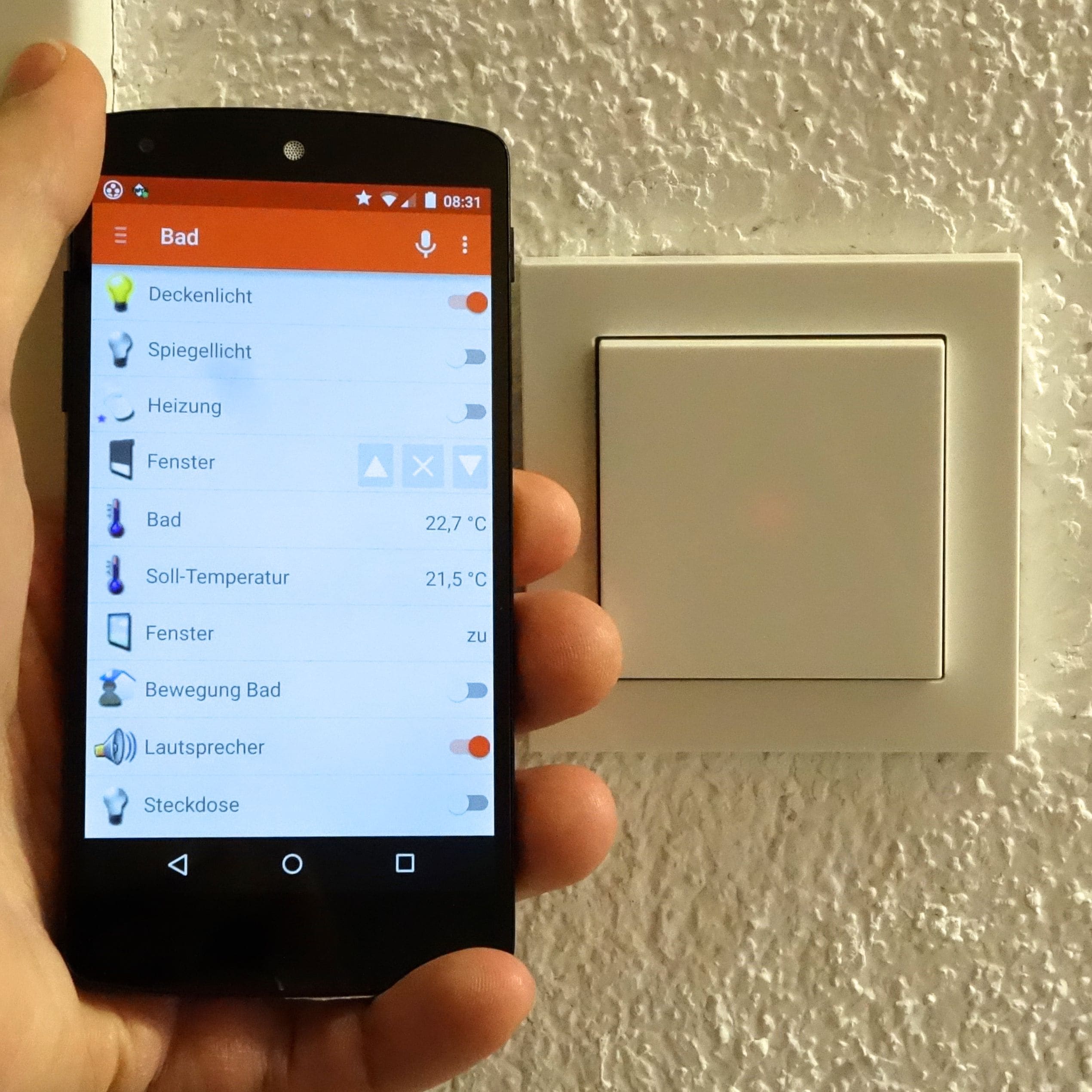 Abb. 2: Das Smartphone kann die Wandschalter um seltener genutzte Funktionen ergänzen.