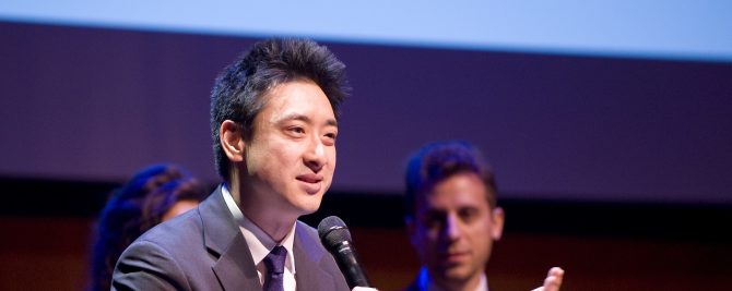Photo: Kevin Kwan Loucks (EMBA '17) is Honored as an E...