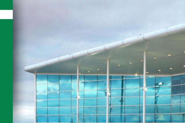 Architectural glazing plastics