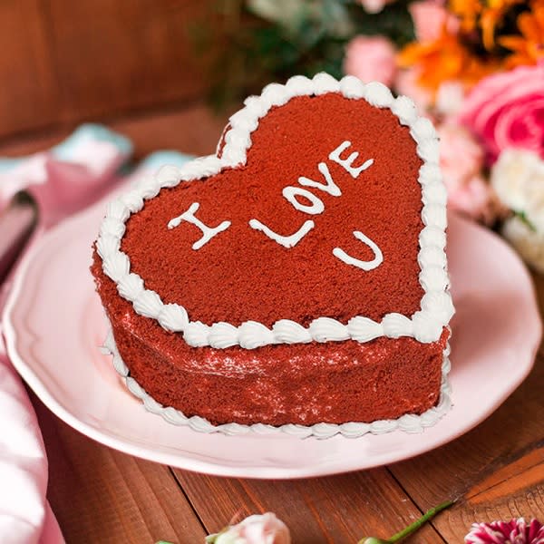 Heart Valentine Cake Online Delivery in Pakistan