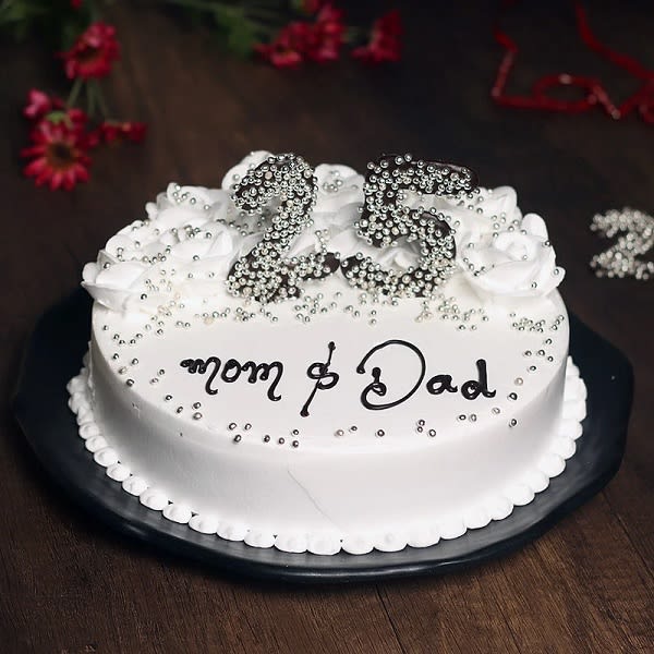 Buy/Send Beautiful Happy Anniversary Cake Online @ Rs. 1999 - SendBestGift