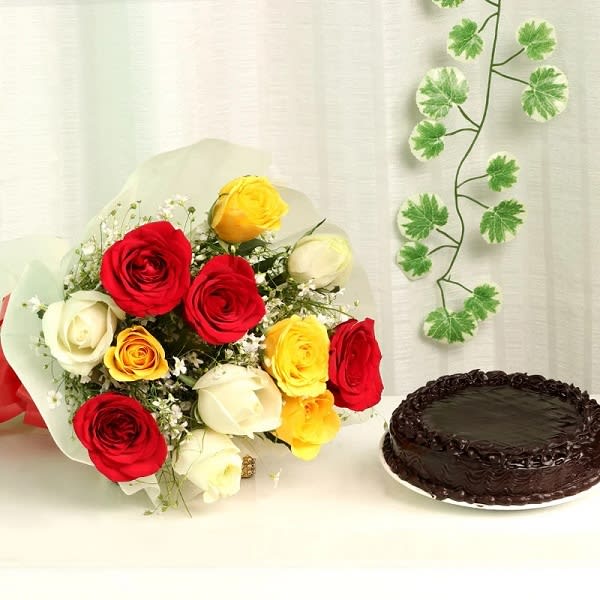 Buy Red Roses and Chocolate Cake Online at Best Price | Od