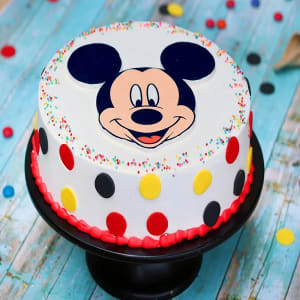 Classic Mickey Mouse Cake Smash | Marie Grantham Photography