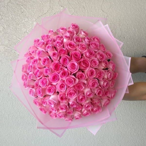 Order 100 Pink Roses bunch online | free delivery in 3 hours - Flowera