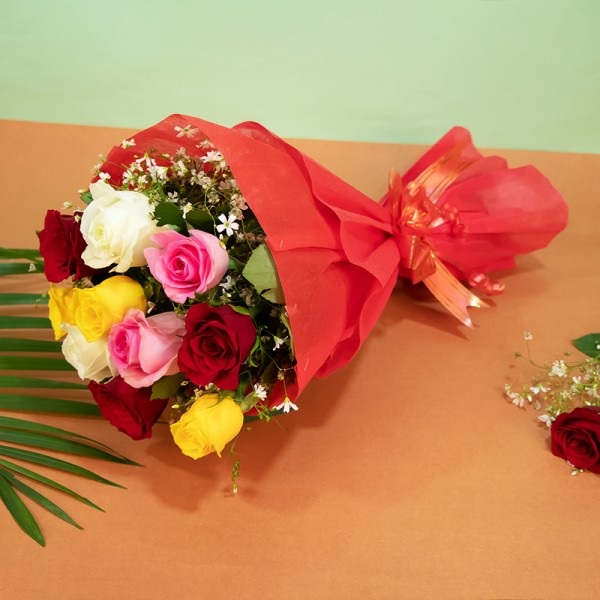 Order Mix 10 Roses Bouquet online | free delivery in 3 hours - Flowera