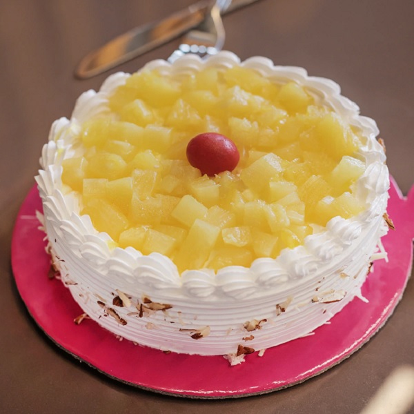 Order Delicious Pineapple Cake Online online free delivery in 3 hours