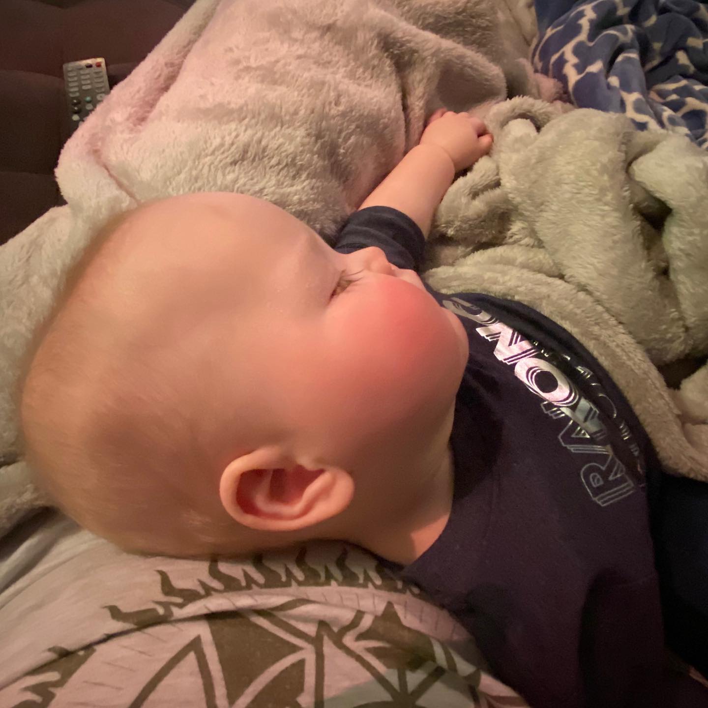 Nothing better than chillin on a Sunday with this little guy napping on my lap. 🤗