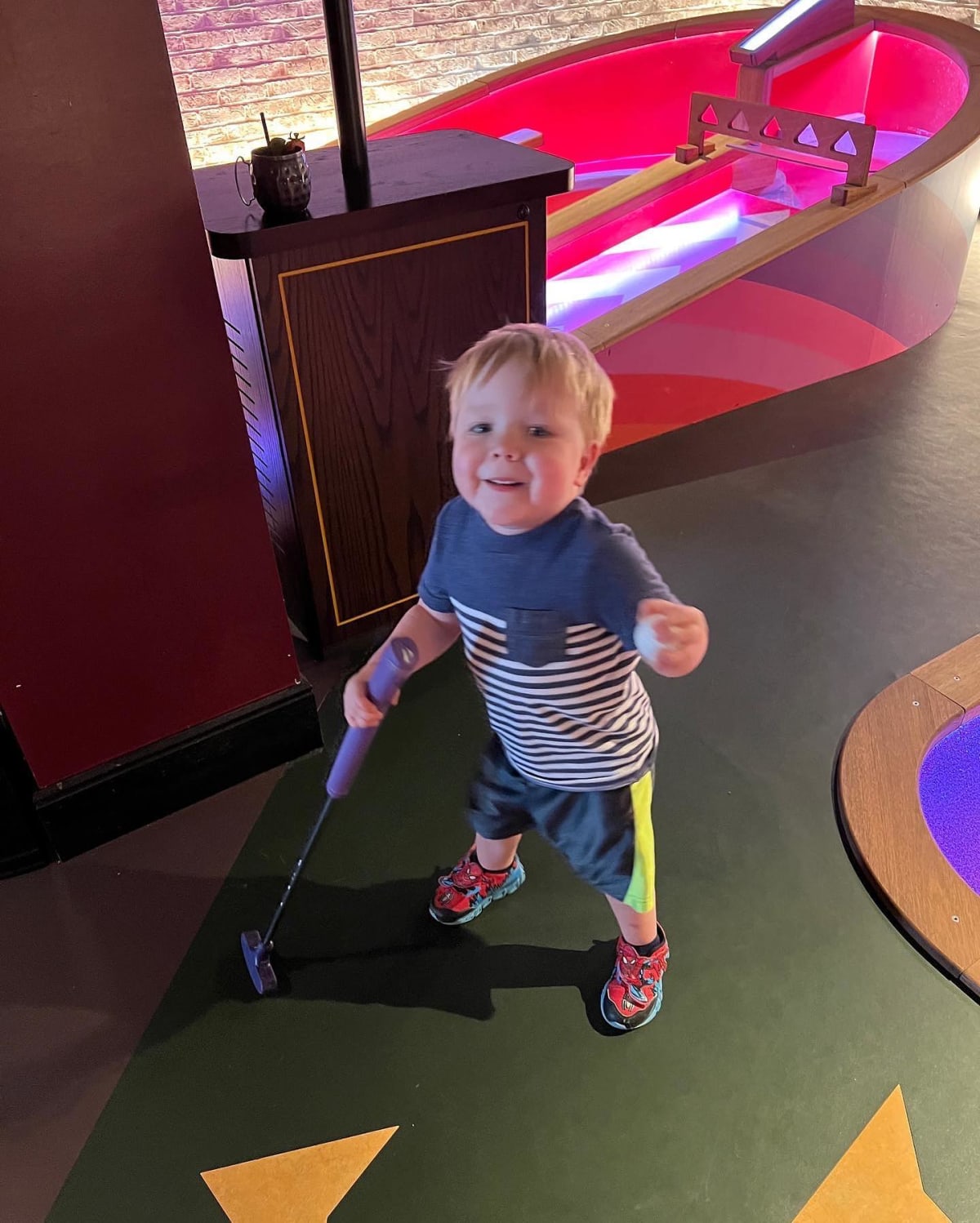 Mini golf with my buddy! ⛳️