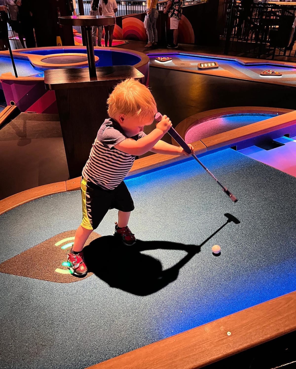 Mini golf with my buddy! ⛳️