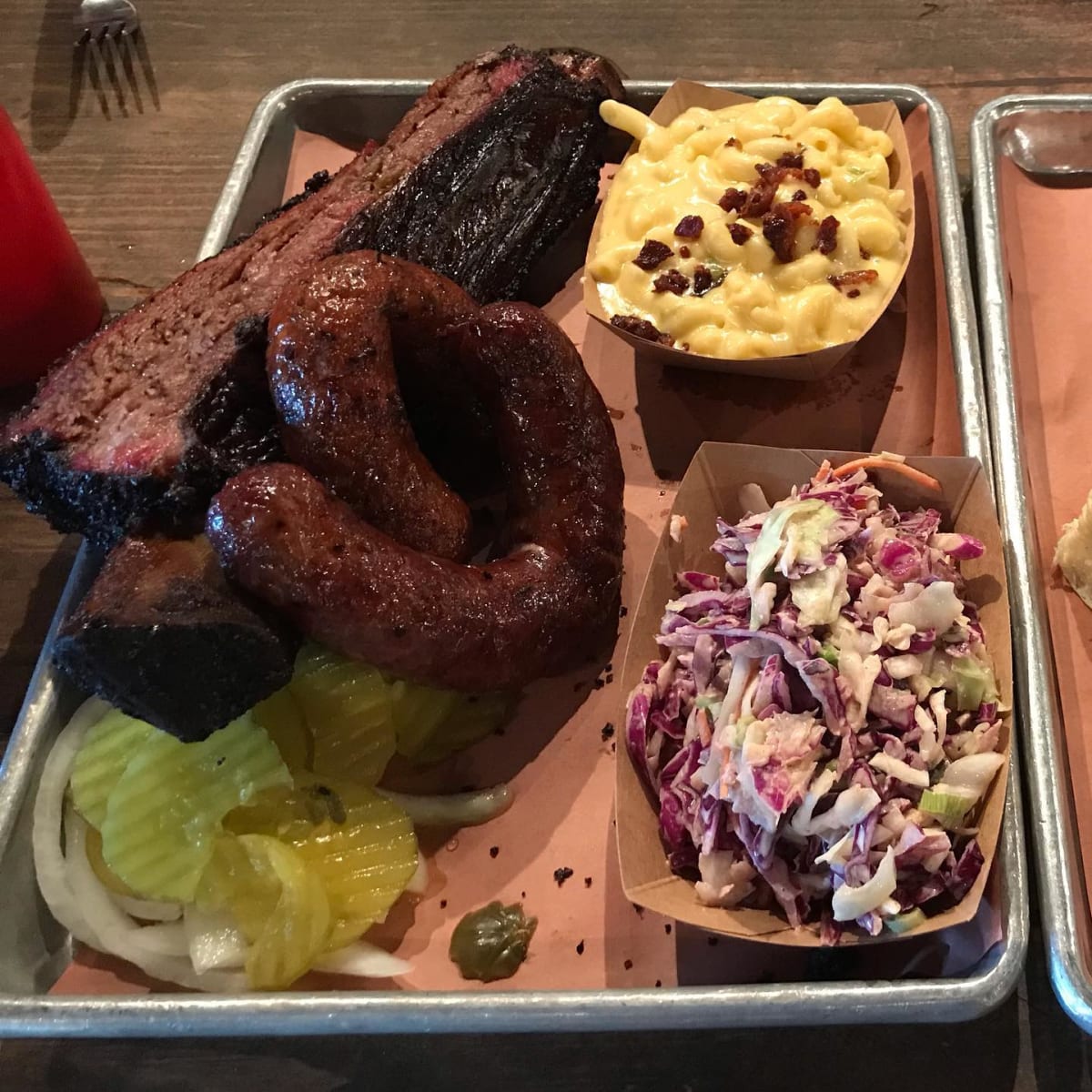 I don't usually post food pics but the BBQ at Pecan Lodge made me want to high five everyone in the kitchen, everyone in the restaurant, and everyone in Dallas. 🙏🏼