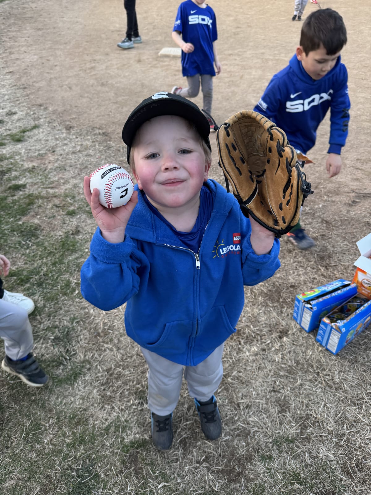 Ryan had a great first season of tee ball! Two game balls and chosen as team captain for a game. Everyone (except the opposing teams) loved his Sonic baserunning pose.