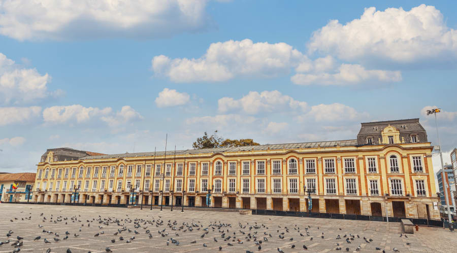 Palacio Liévano 01
