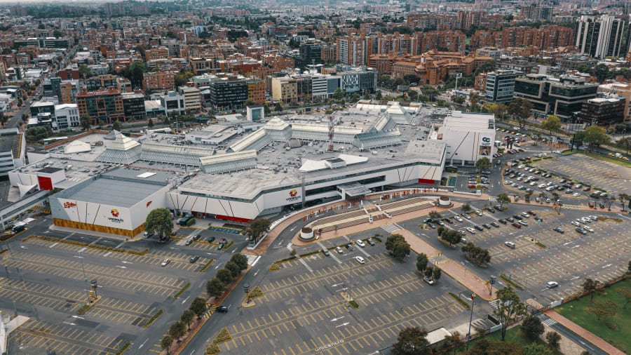 Centro Comercial Unicentro 08