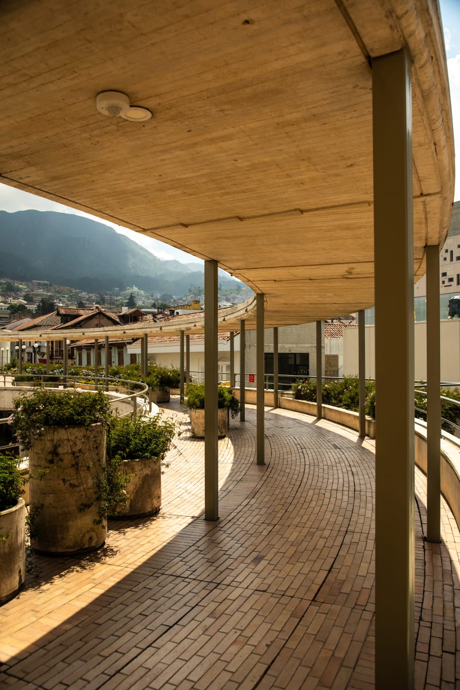 Centro Cultural Gabriel García Márquez 646