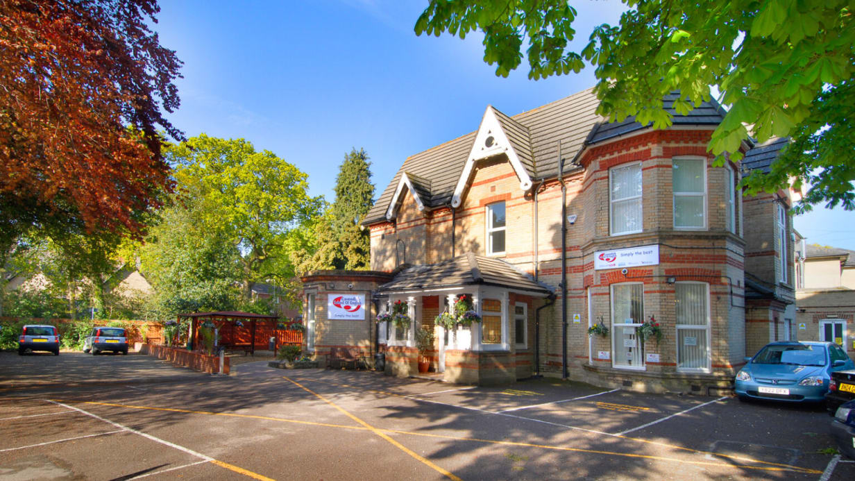 Cavendish School of English England