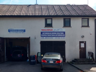 AUTOMOBILIŲ REMONTO CENTRAS