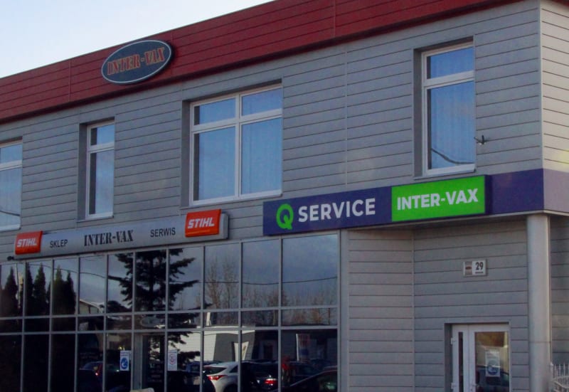 WARSZTAT SAMOCHODOWY Q-SEVICE CASTROL INTER-VAX 