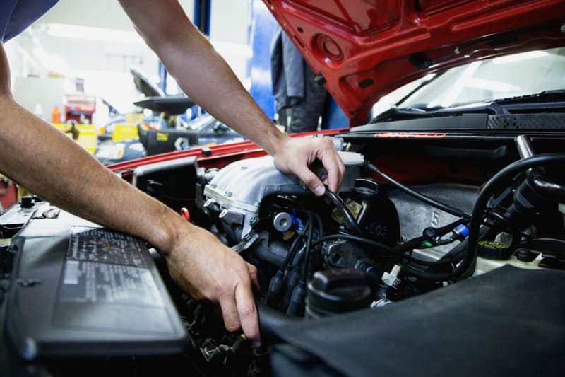 Car-Servicing-And-Ch.jpg