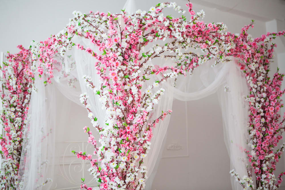 7 Amazing Flower Arrangements for the Wedding Night