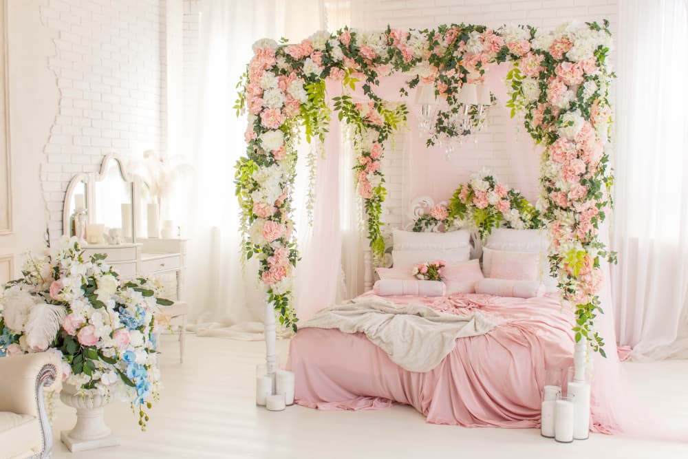 Wedding Bedroom Flower Decoration