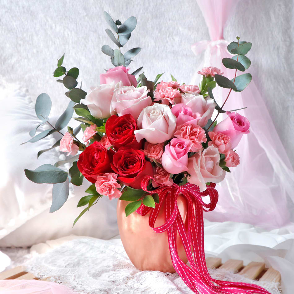 Birthday Flowers: Buy/Send Best Birthday Flowers Online - Interflora India