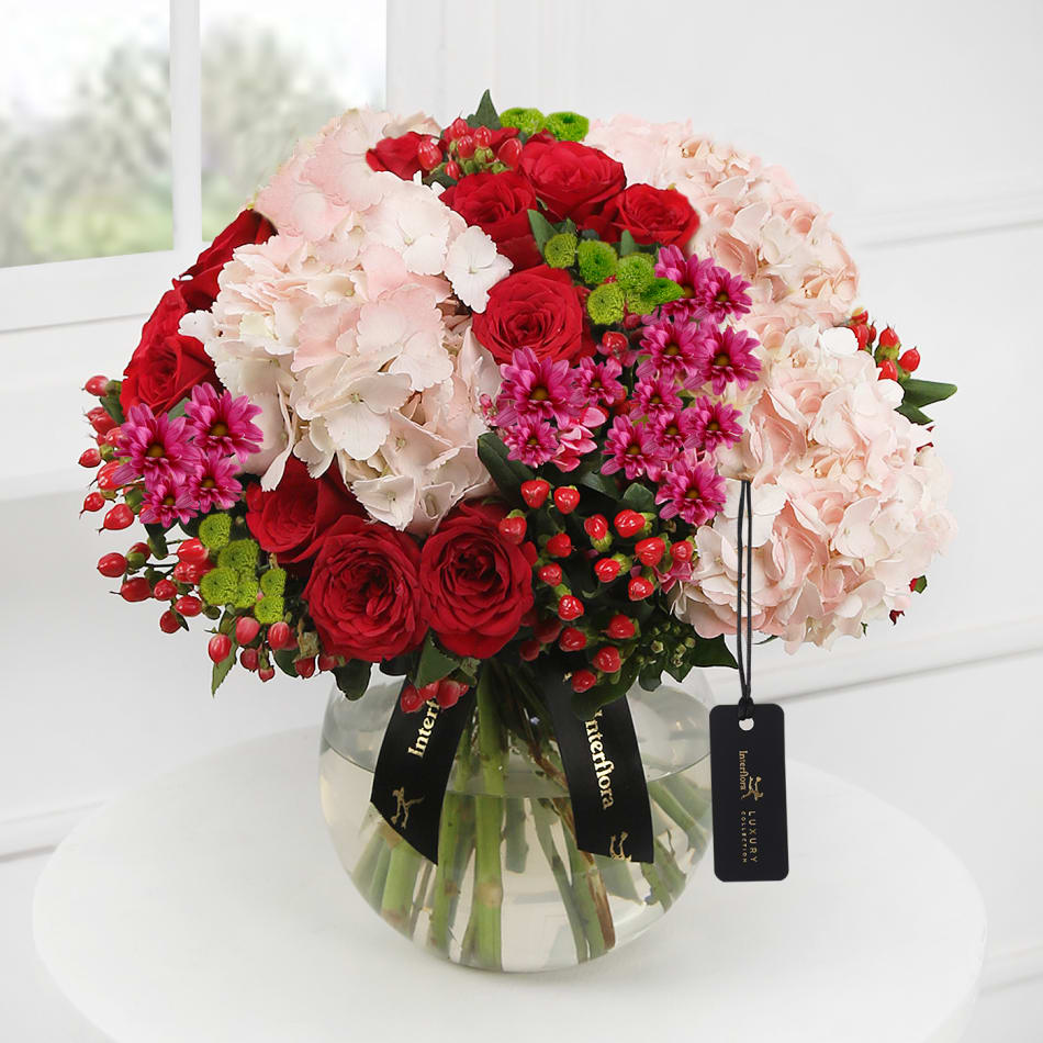 Luxury Hydrangea Vase: Order Anniversary Flowers Online ...