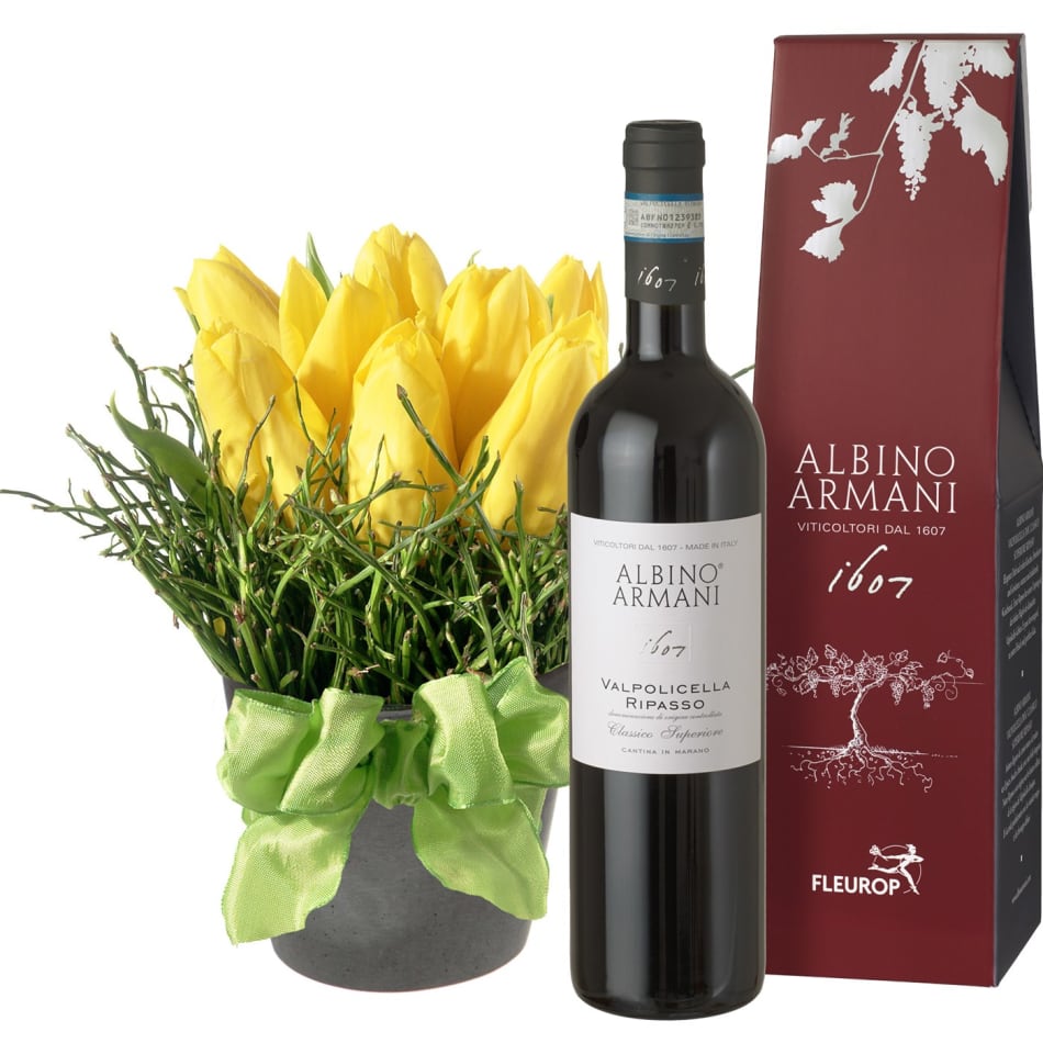 Spring Hit arrangement with Ripasso Albino Armani DOC 75cl : Order Flowers  Online | Interflora India