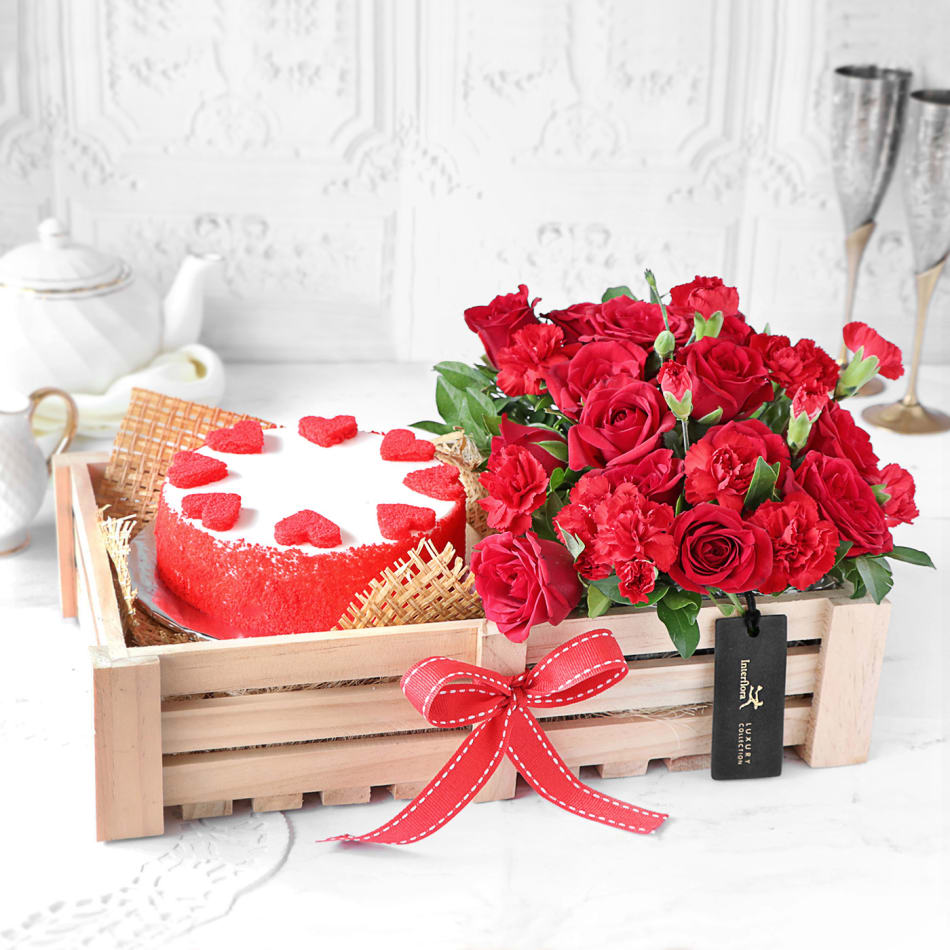 Buy/Send Valentines Day Special Gift Hamper Online | Angroos