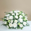 Funeral centrepiece in white tones Online