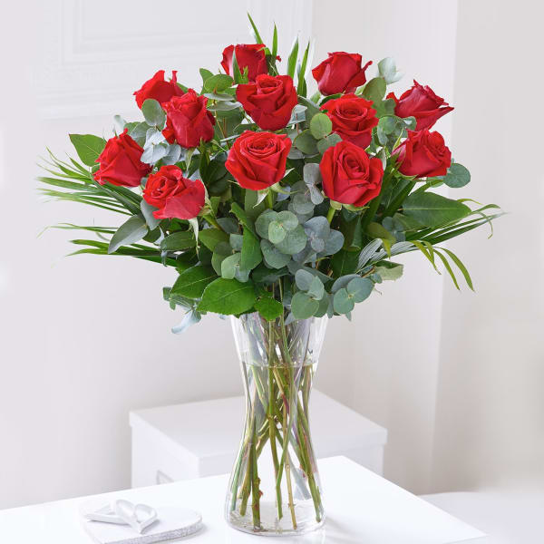 12 roses medium stemmed