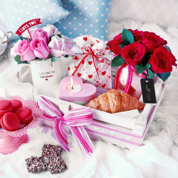 Let me love you breakfast hamper