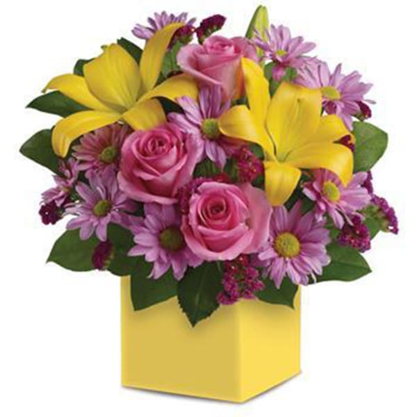 Serenade Flower Arrangement Order Flowers Online Interflora India