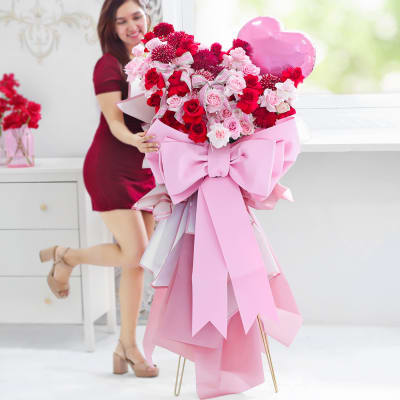 Sweetheart's Secret: Order Flowers Online | Interflora India