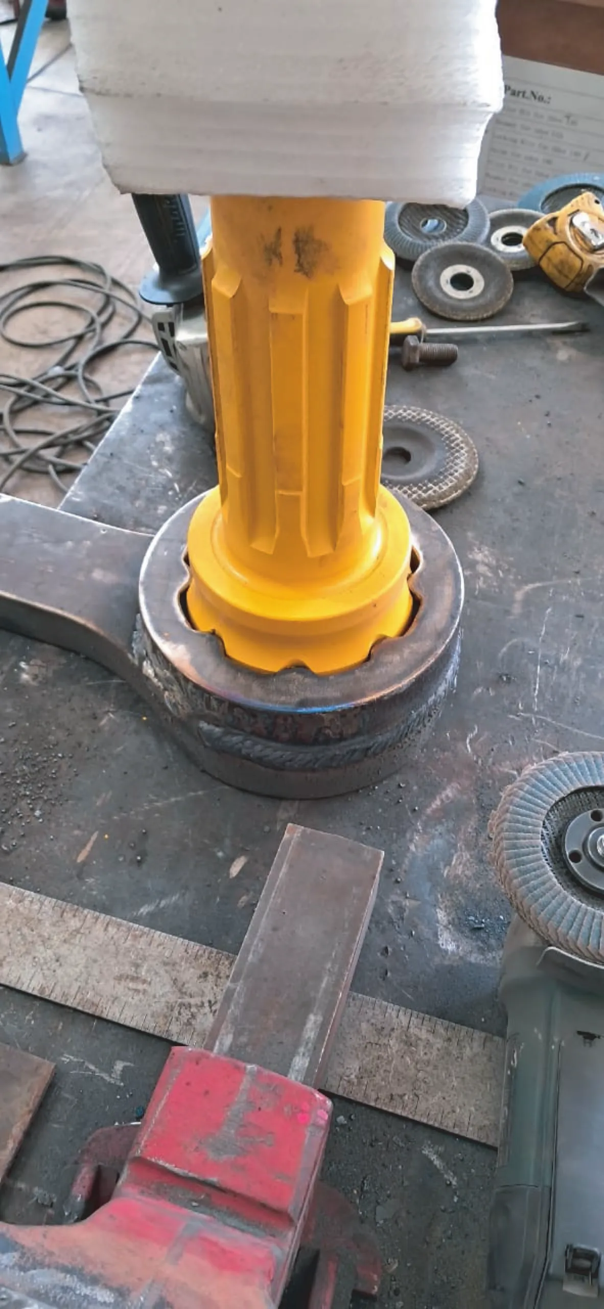 Componente en proceso de maestranza