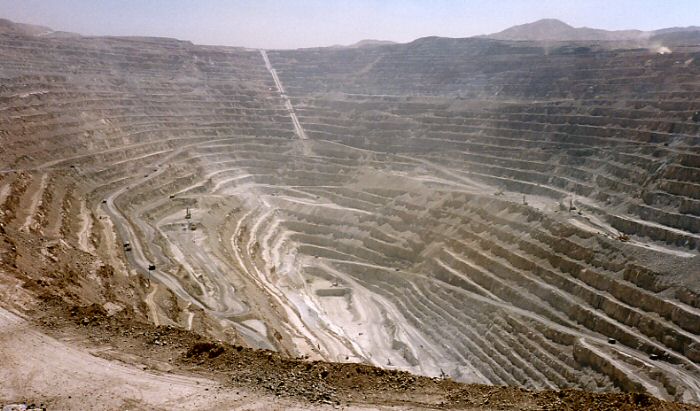 Vista panorámica de mina a cielo abierto Chuquicamata