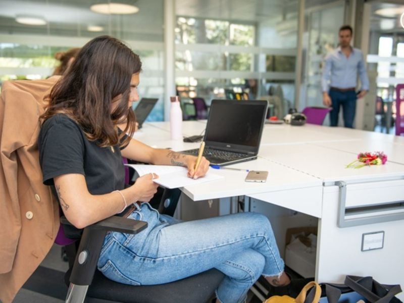 prod-airsaas/bbik2b8kj23iloamc80l