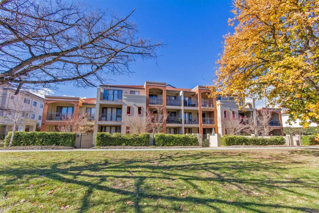 independent 13/30 Watson Street, TURNER