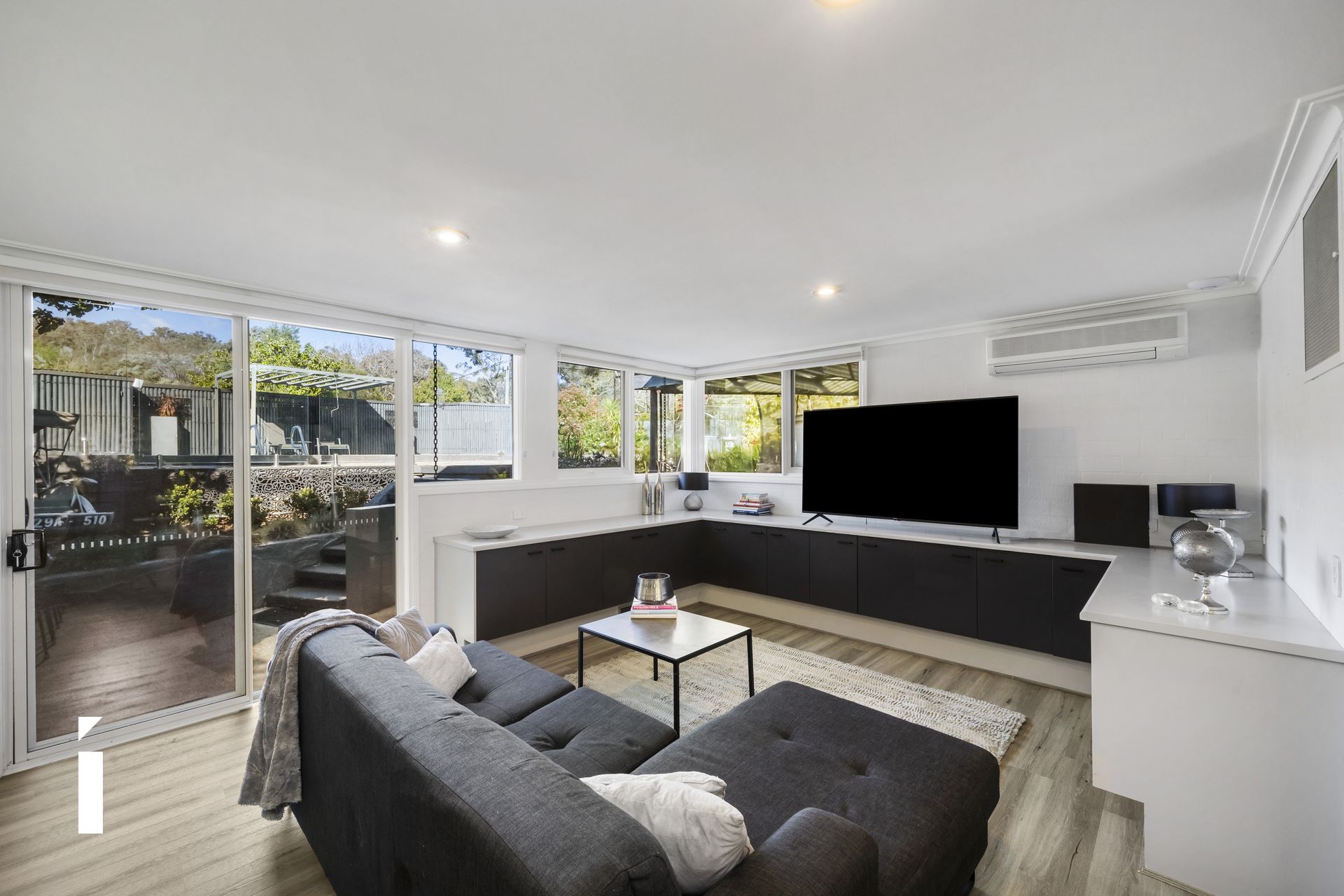 Photo of 77 Hawkesbury Crescent, Farrer, 2607