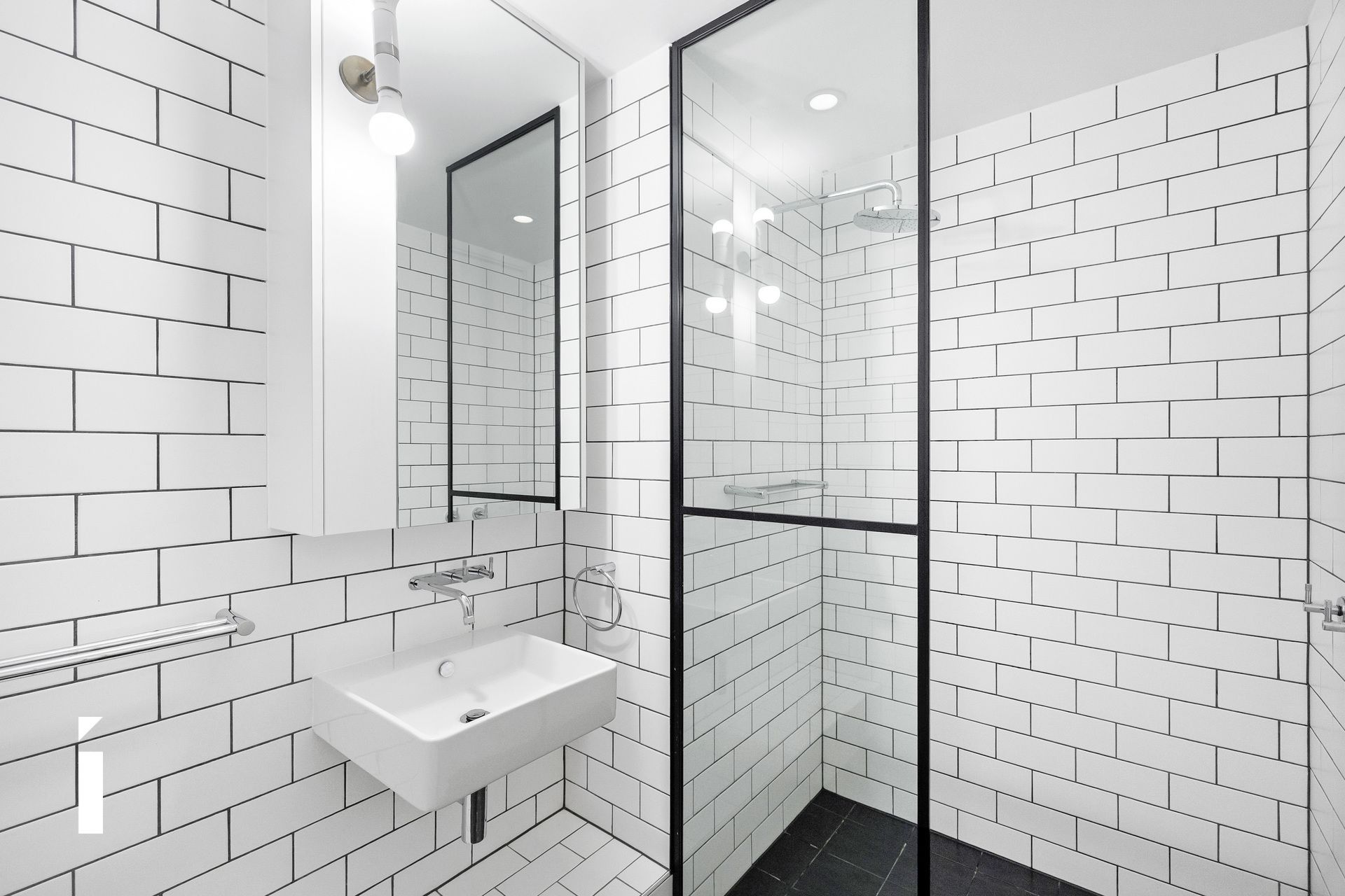 Photo of 229/85 Eyre Street, Kingston, 2604