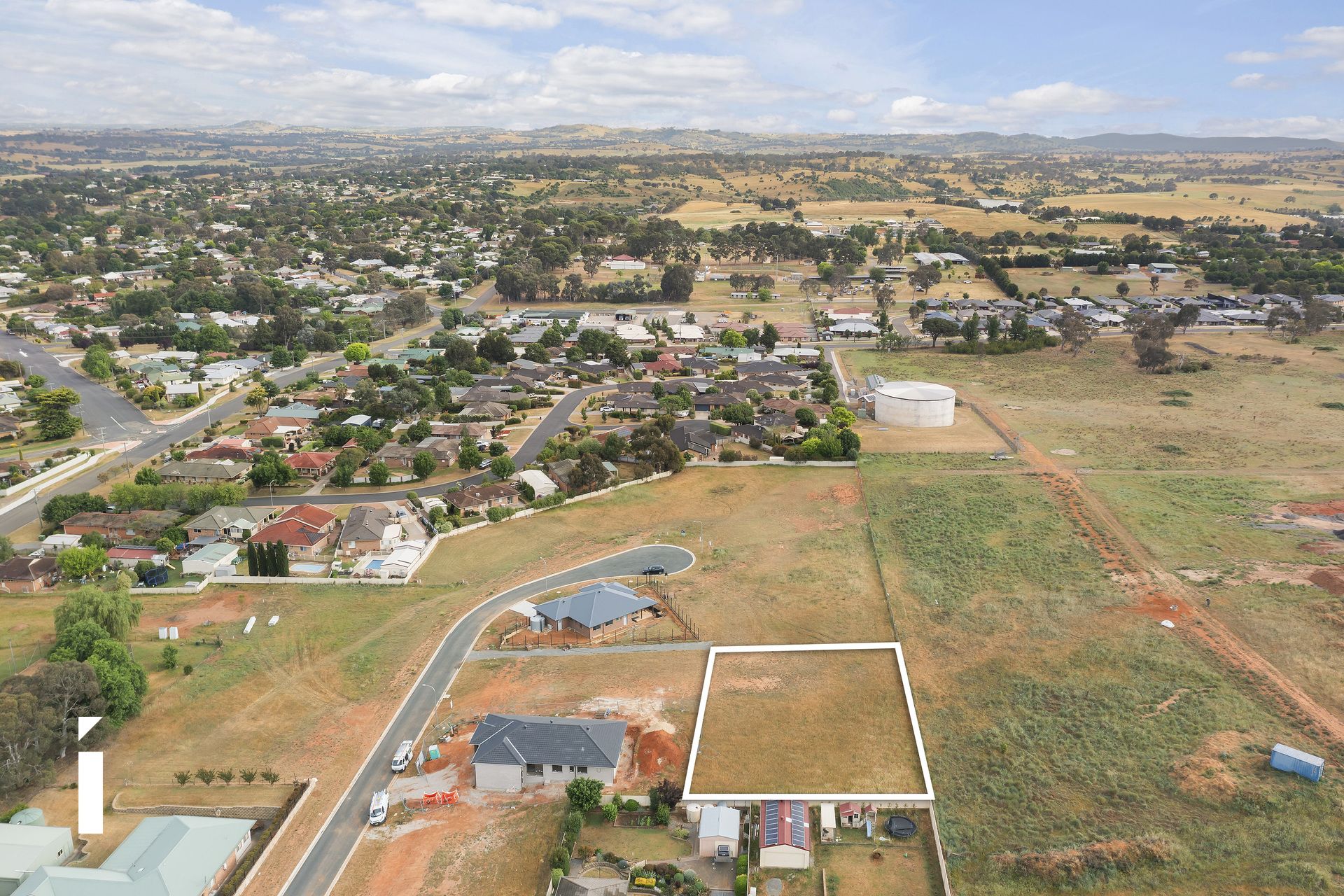 8 Coen Street, Yass