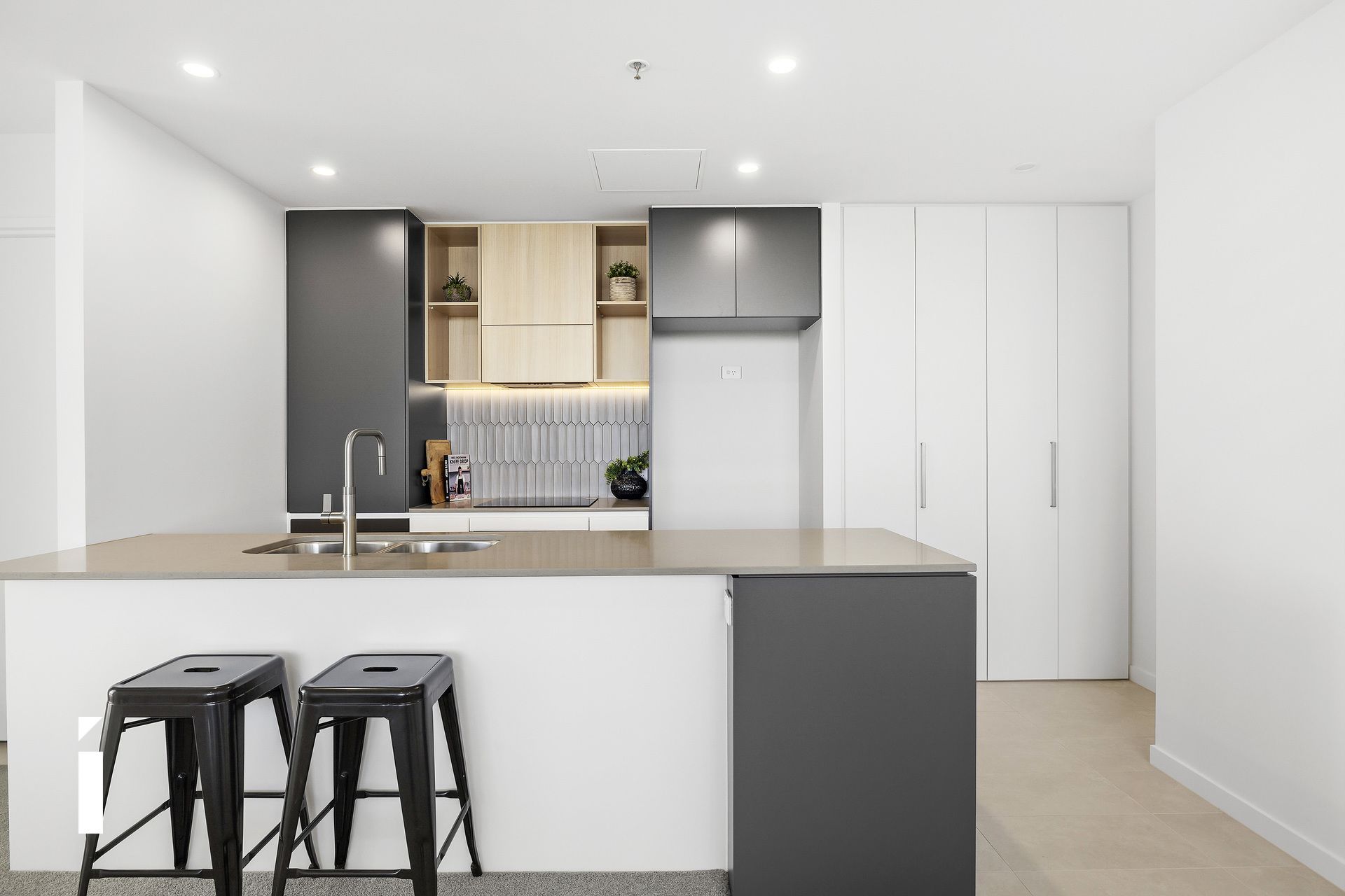 Photo of 603/104 Easty Street, Phillip, 2606