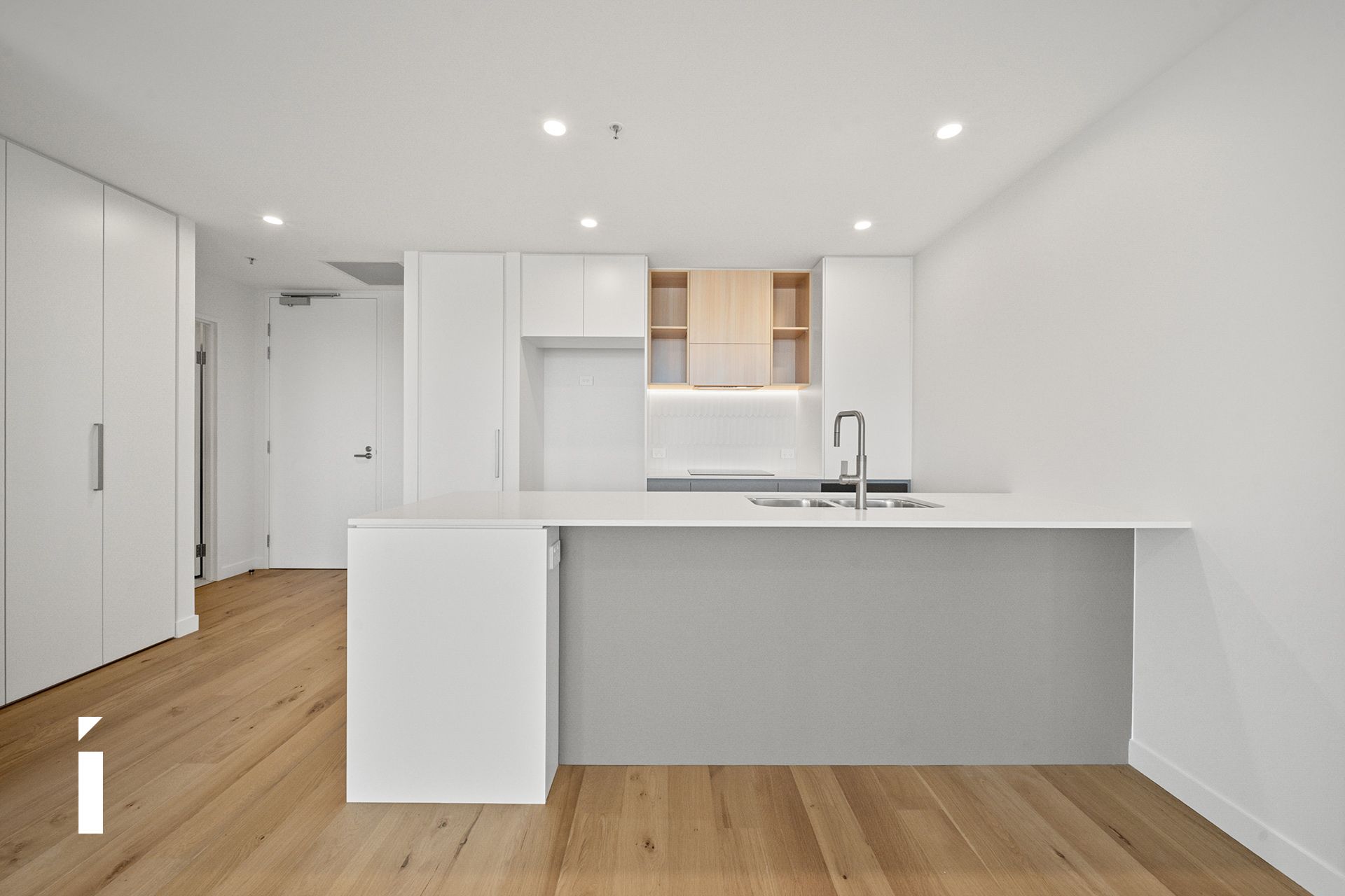Photo of 605/104 Easty Street, Phillip, 2606