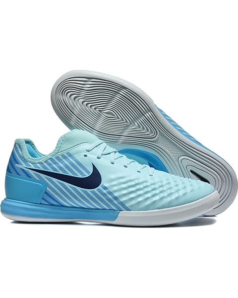 Nike Tiempo