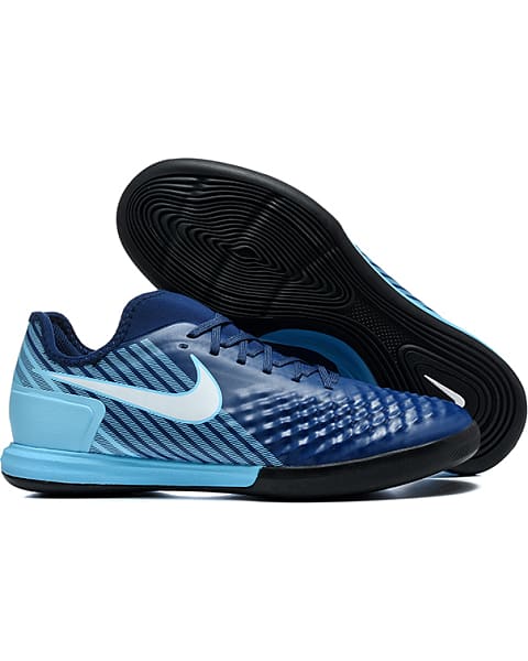 Nike Tiempo